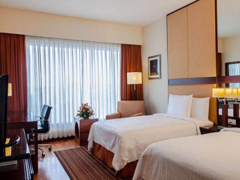 Hotel Courtyard By Marriott Ahmedabad Exterior foto